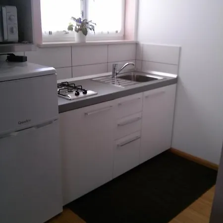 Lena Apartment Pula